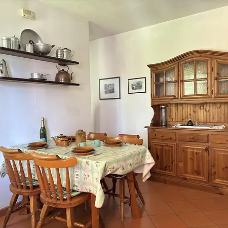 아파트 Esther 2 *