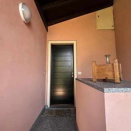 Esther 2 Apartamento Luino